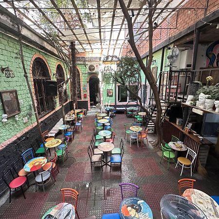 Flora Music & Art Hostel Баку Экстерьер фото