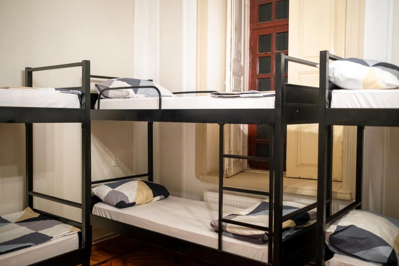 Flora Music & Art Hostel Баку Экстерьер фото
