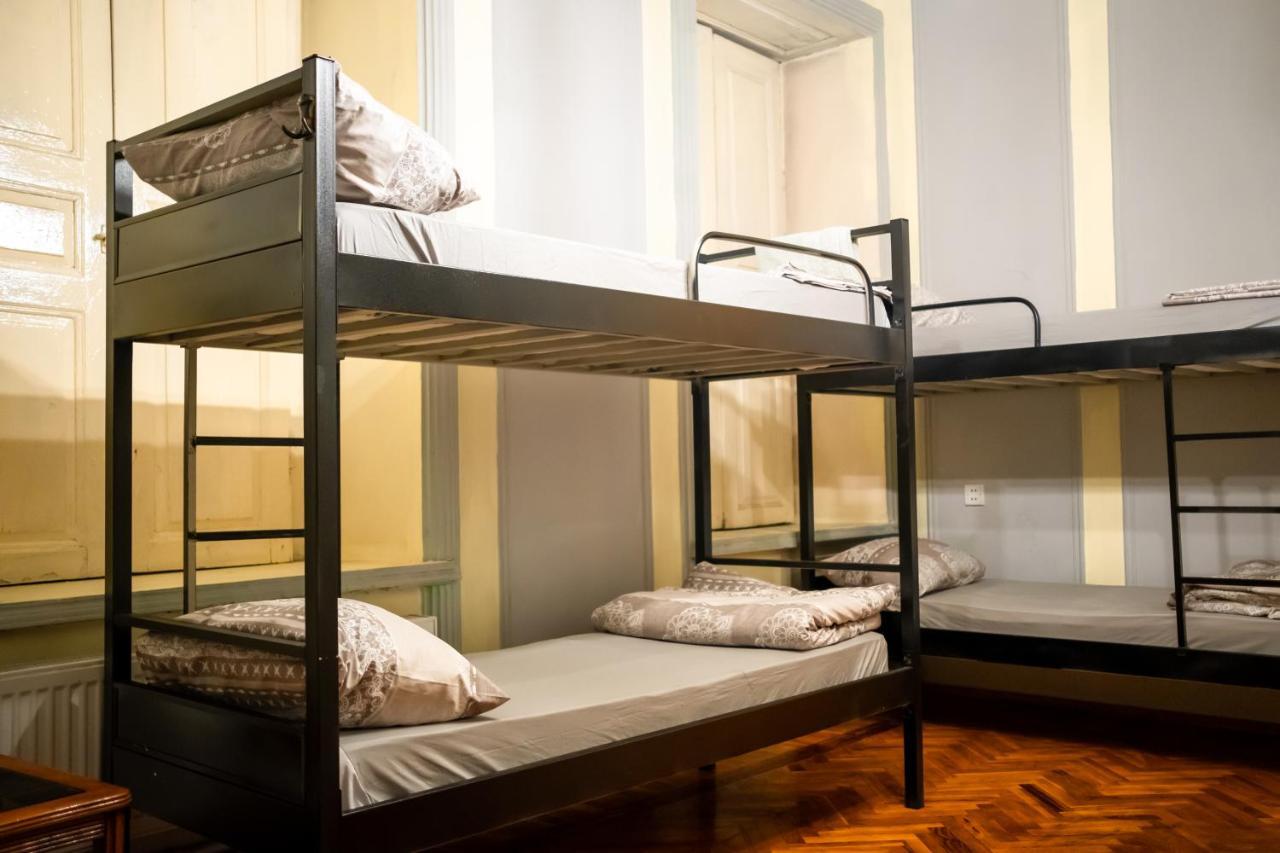 Flora Music & Art Hostel Баку Экстерьер фото