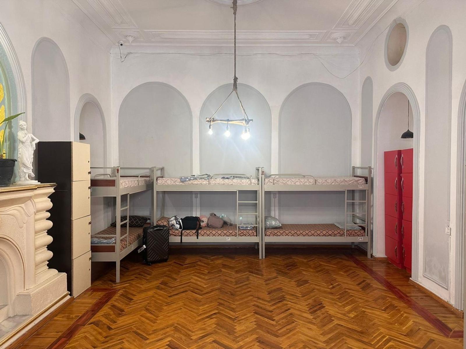 Flora Music & Art Hostel Баку Экстерьер фото
