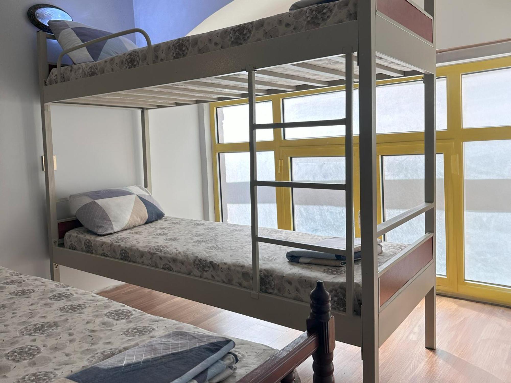 Flora Music & Art Hostel Баку Экстерьер фото