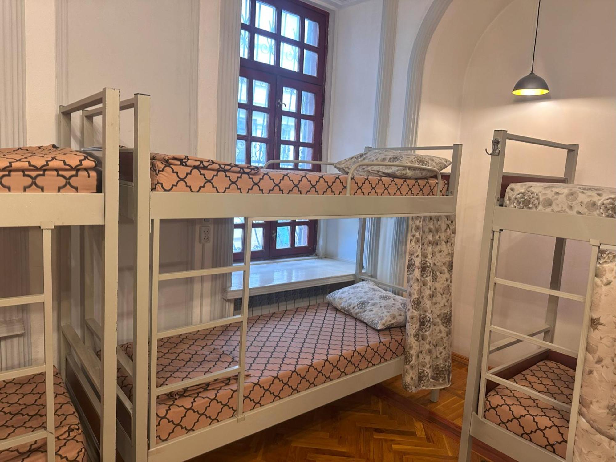 Flora Music & Art Hostel Баку Экстерьер фото